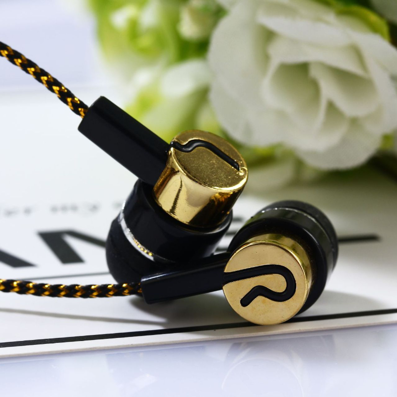 سماعات أذن سلكية من ميووير بمق - مراجعة Audiophile Headphone Wired وسعره